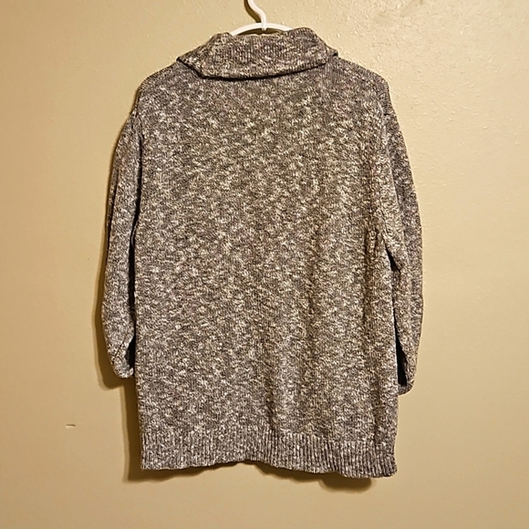 Button Up Super Comfy Gap Sweater Sz. L - Picture 3 of 3